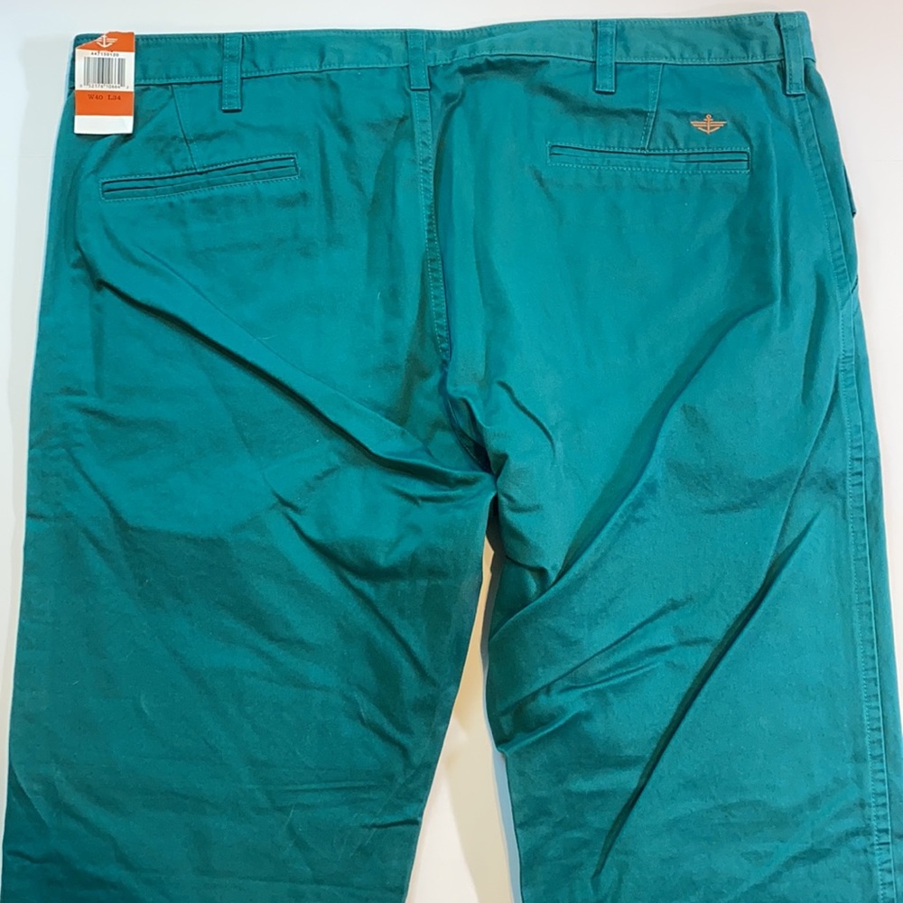 Dockers Alpha Slim Size 40 x 34 Slim Tapered Fit 100% Cotton Khaki Jeans New - Picture 2 of 14